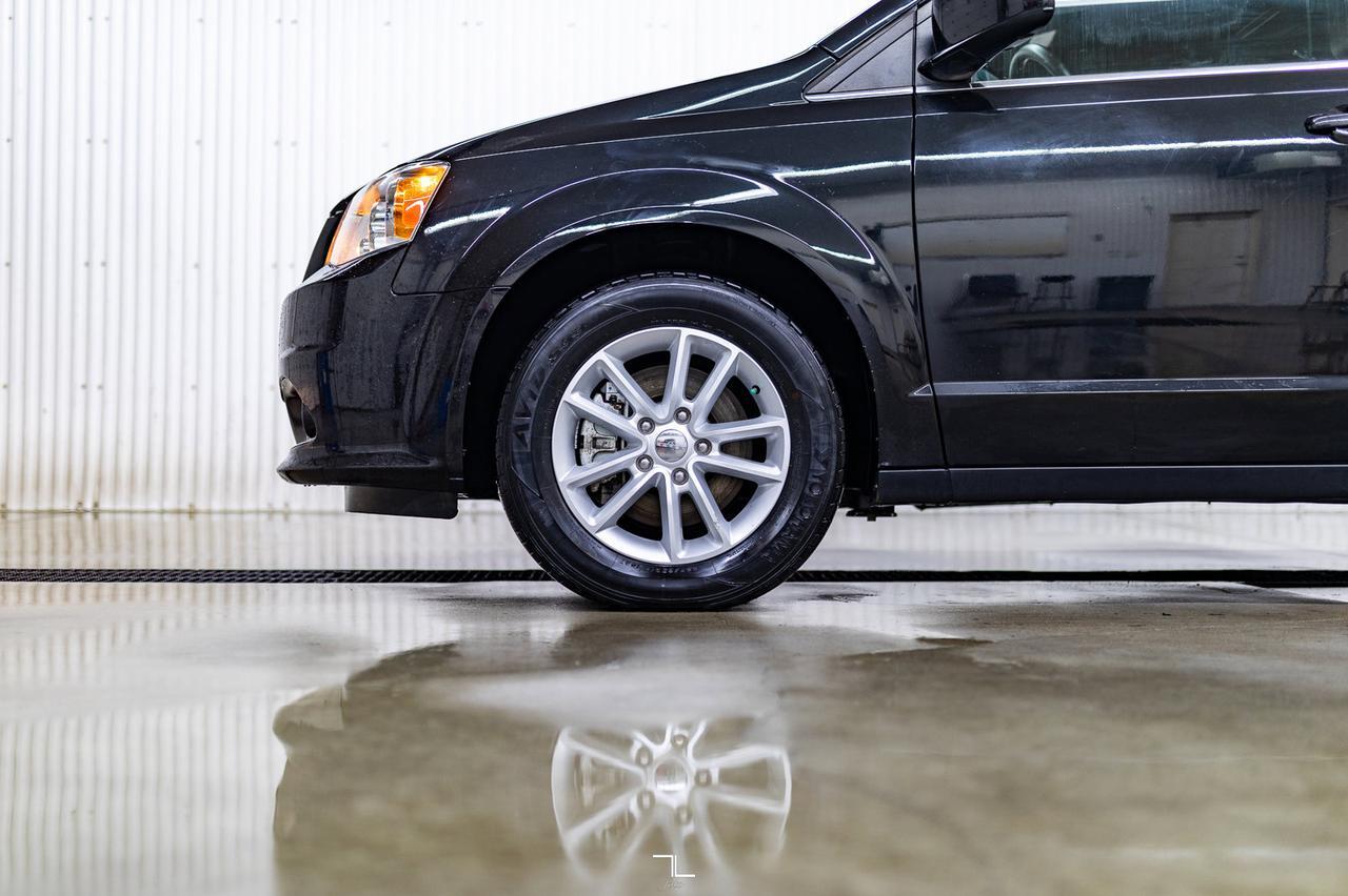 2020 Dodge Grand Caravan Premium Plus Leather Nav DVD Red Deer AB