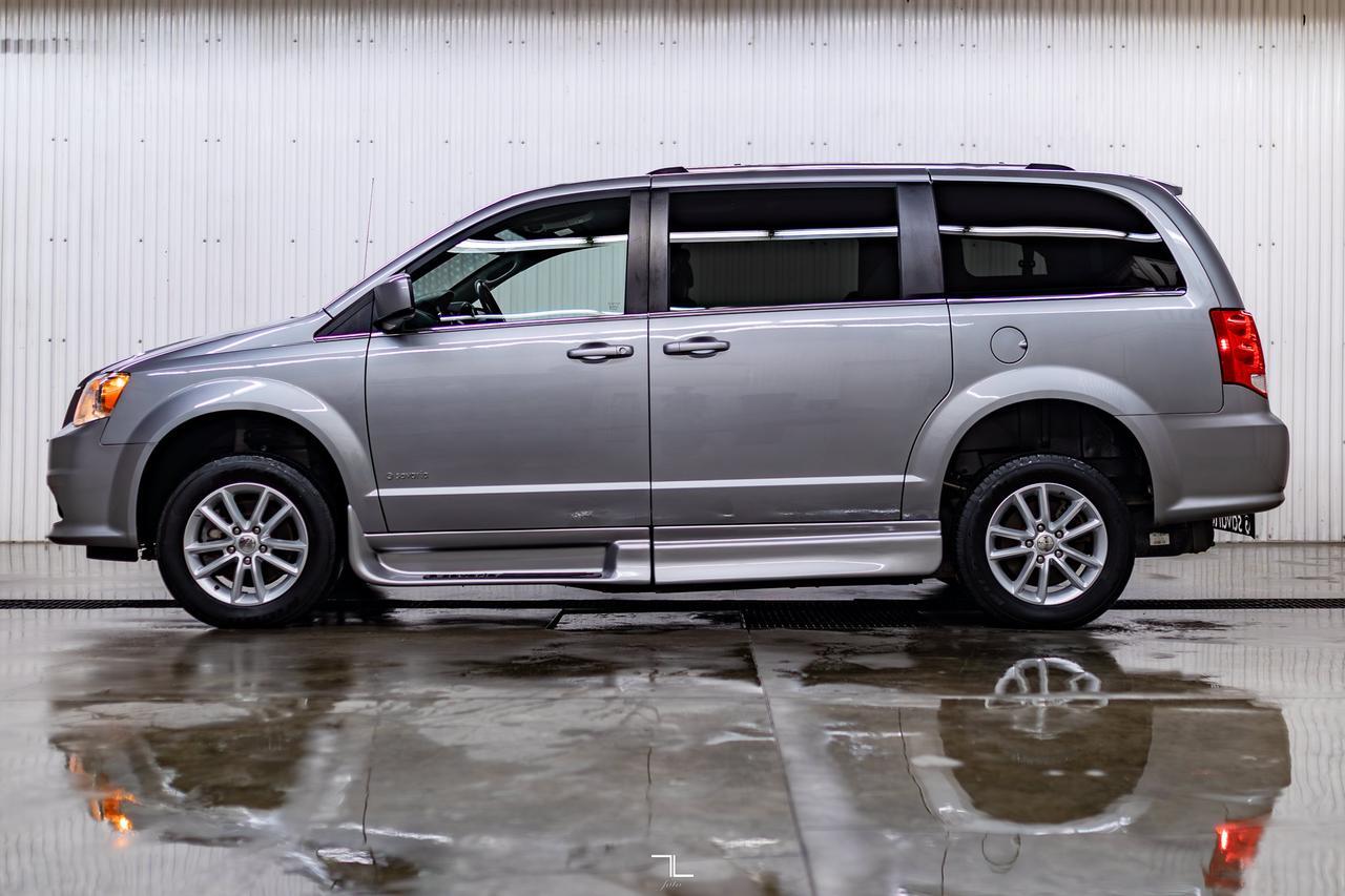 2020 Dodge Grand Caravan Premium Plus Savaria Wheelchair Conversion Leatherette BCam Red Deer AB