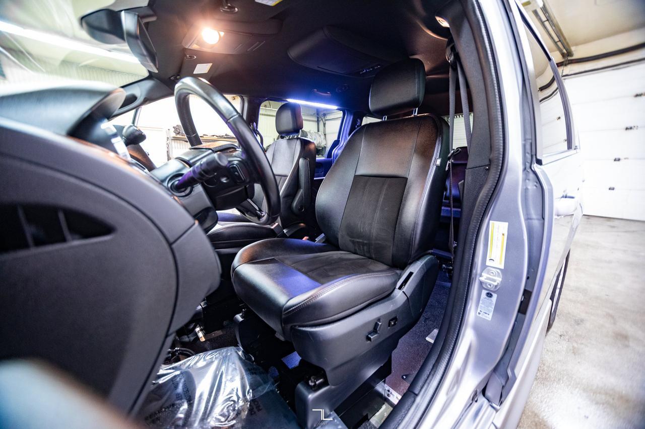 2020 Dodge Grand Caravan Premium Plus Savaria Wheelchair Conversion Leatherette BCam Red Deer AB