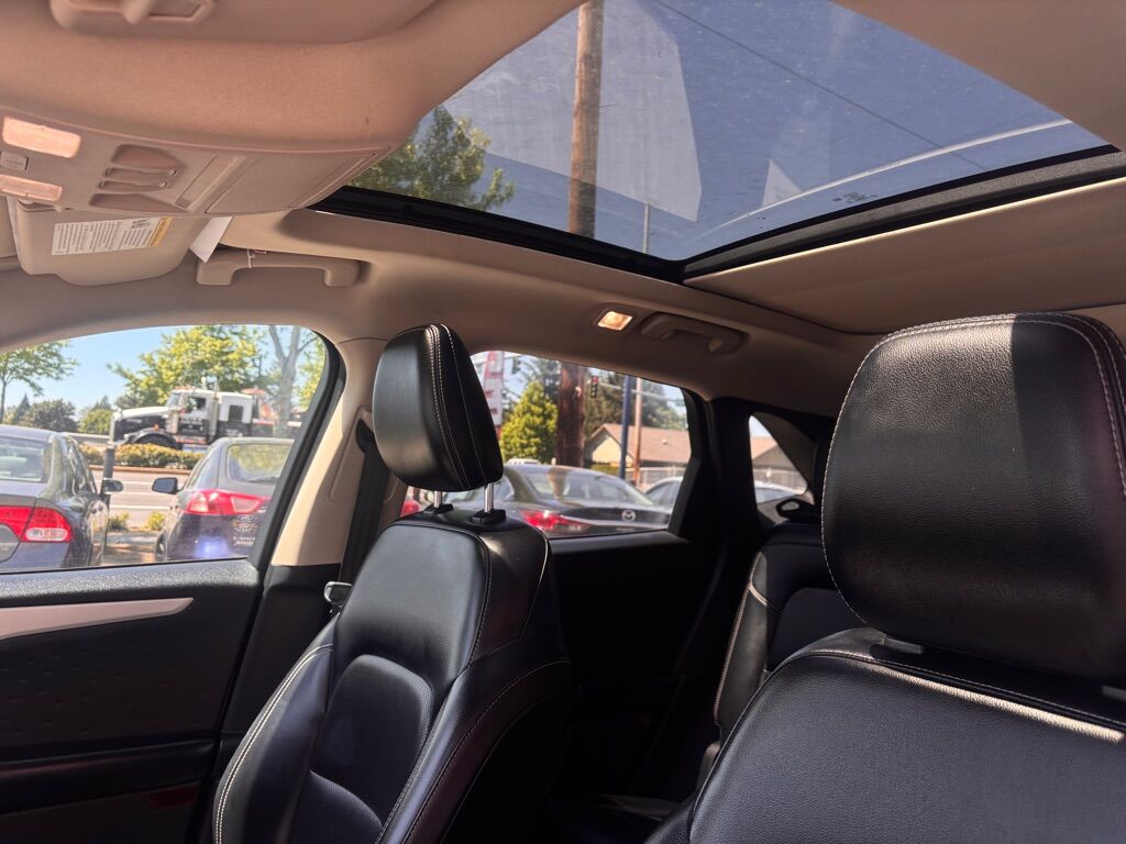 2020 FORD ESCAPE HYBRID SE SPORT Des Moines WA