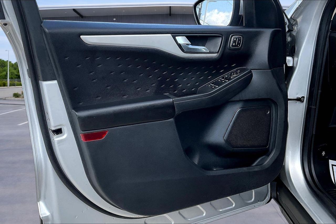 2020 FORD ESCAPE SEL Houston TX