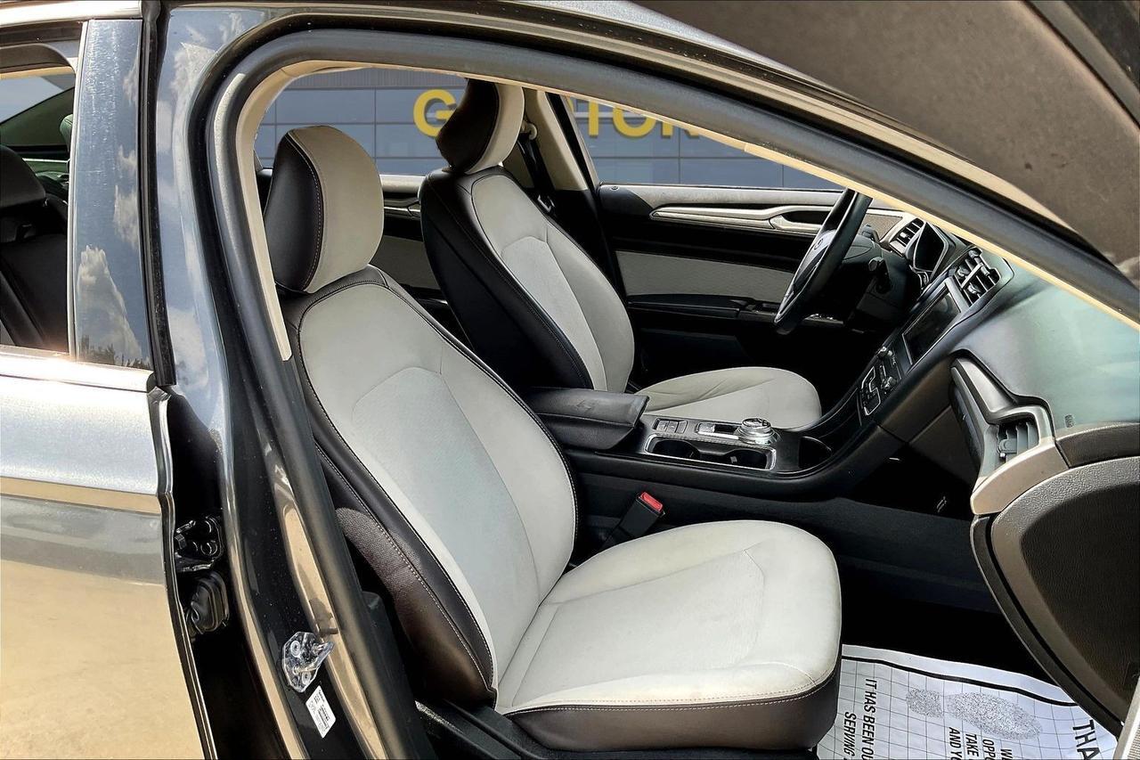 2020 FORD FUSION SE Houston TX