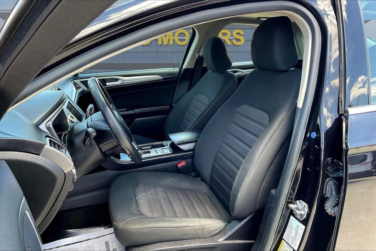 2020 FORD FUSION SE Houston TX