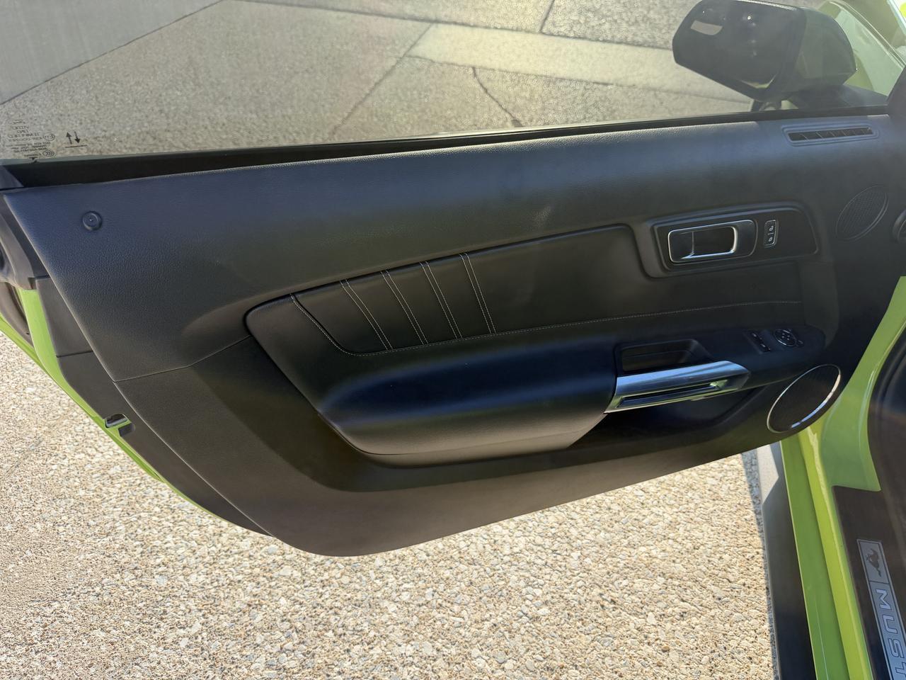 2020 FORD MUSTANG EcoBoost Premium Dallas TX