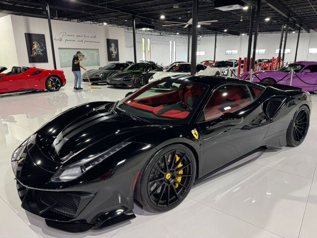 2020 Ferrari 488 Pista Nero B/B paint, front lifter, JBL audio, carbon racing seats w/ lifter AND MUCH MORE!! Fort Lauderdale FL