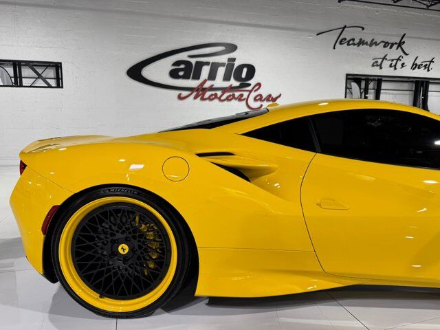 2020 Ferrari F8 Tributo Giallo Modena paint, front lifter, Daytona seats w/lifter, passenger display & MUCH MORE!! Fort Lauderdale FL
