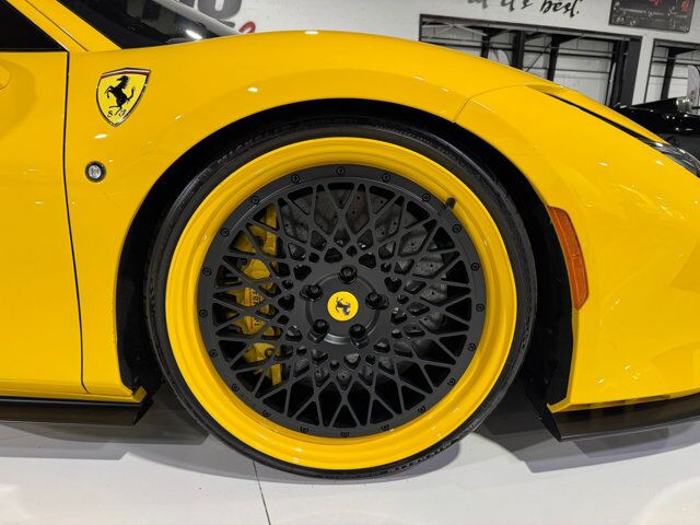 2020 Ferrari F8 Tributo Giallo Modena paint, front lifter, Daytona seats w/lifter, passenger display & MUCH MORE!! Fort Lauderdale FL