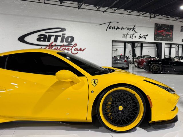 2020 Ferrari F8 Tributo Giallo Modena paint, front lifter, Daytona seats w/lifter, passenger display & MUCH MORE!! Fort Lauderdale FL