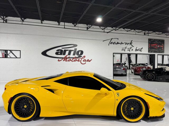 2020 Ferrari F8 Tributo Giallo Modena paint, front lifter, Daytona seats w/lifter, passenger display & MUCH MORE!! Fort Lauderdale FL