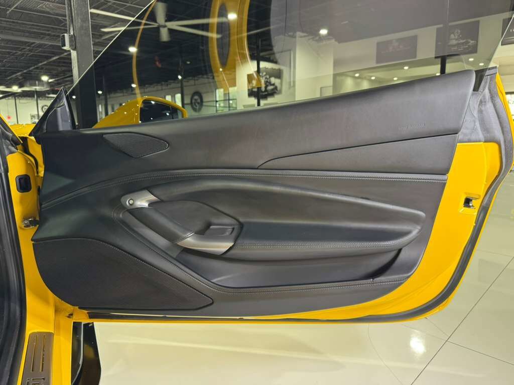 2020 Ferrari F8 Tributo Giallo Modena paint, front lifter, Daytona seats w/lifter, passenger display & MUCH MORE!! Fort Lauderdale FL