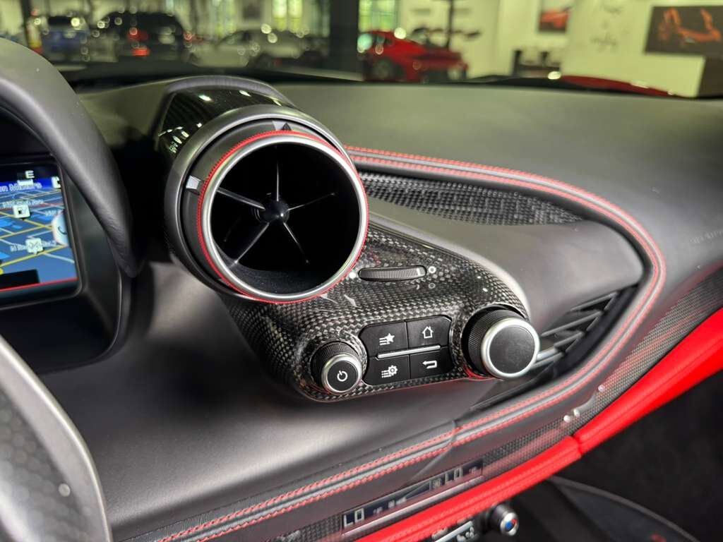 2020 Ferrari F8 Tributo Rosso Corsa paint, suspension lifter, front camera, racing seats, carbon galore AND MUCH MORE!!! Fort Lauderdale FL