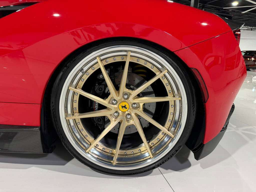 2020 Ferrari F8 Tributo Rosso Corsa paint, suspension lifter, front camera, racing seats, carbon galore AND MUCH MORE!!! Fort Lauderdale FL