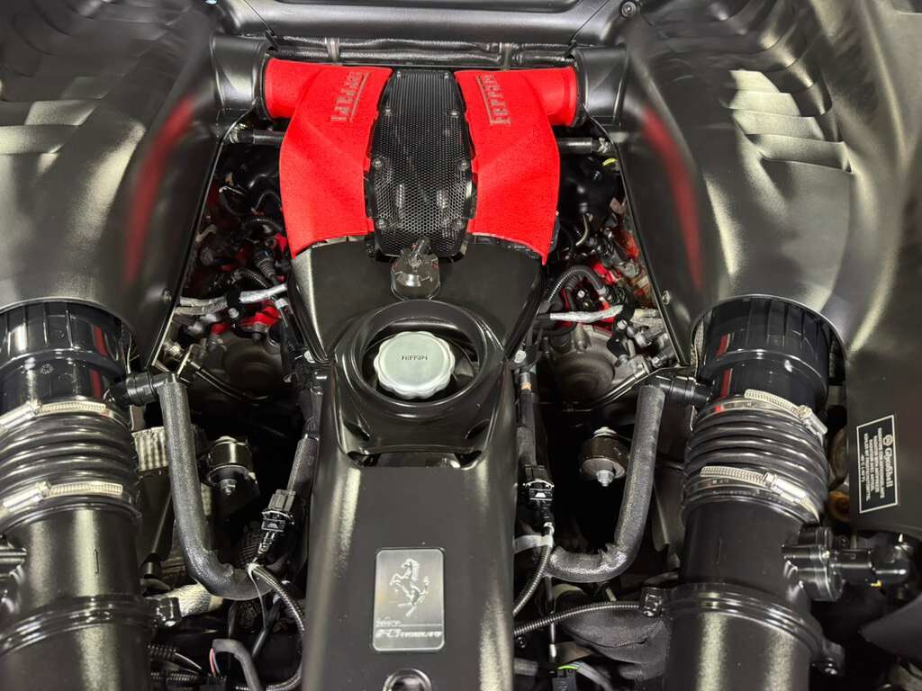 2020 Ferrari F8 Tributo Rosso Corsa paint, suspension lifter, front camera, racing seats, carbon galore AND MUCH MORE!!! Fort Lauderdale FL