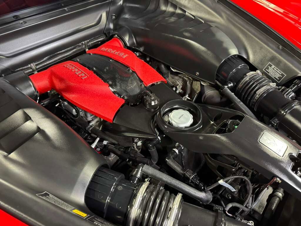 2020 Ferrari F8 Tributo Rosso Corsa paint, suspension lifter, front camera, racing seats, carbon galore AND MUCH MORE!!! Fort Lauderdale FL