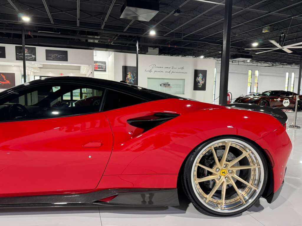 2020 Ferrari F8 Tributo Rosso Corsa paint, suspension lifter, front camera, racing seats, carbon galore AND MUCH MORE!!! Fort Lauderdale FL