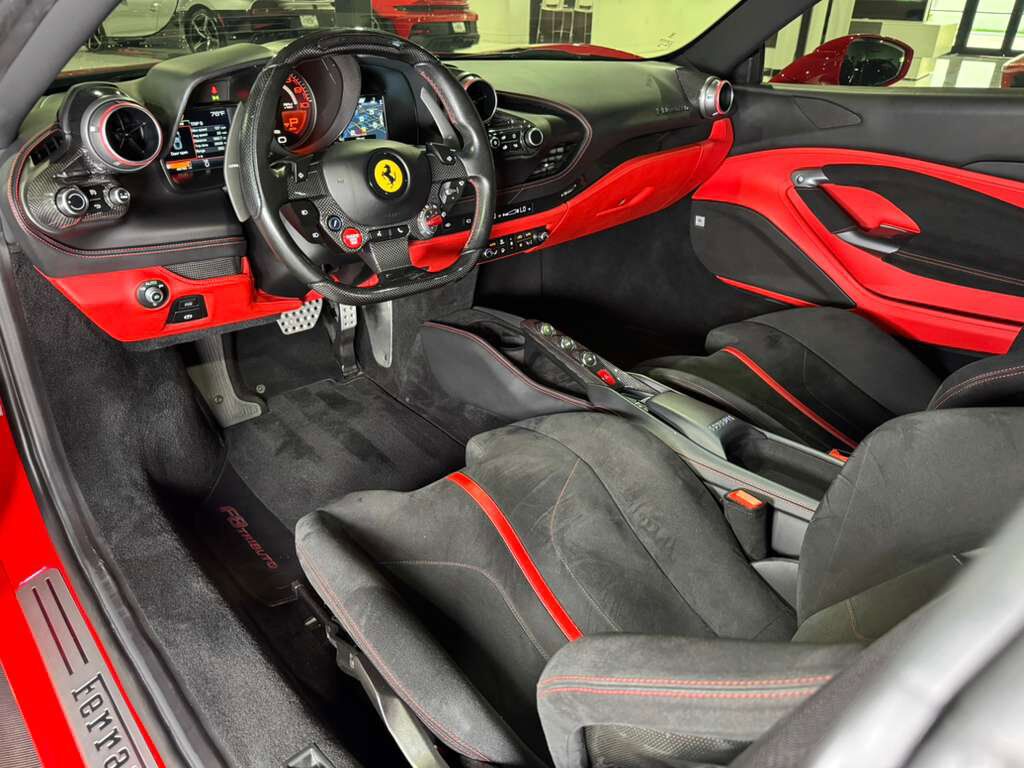 2020 Ferrari F8 Tributo Rosso Corsa paint, suspension lifter, front camera, racing seats, carbon galore AND MUCH MORE!!! Fort Lauderdale FL