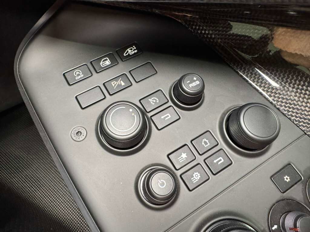 2020 Ferrari Monza SP2 DELIVERY MILE TAILOR MADE CAR! Bianco Italia paint,Poltrona Frau interior,GT1 racing seats & MORE!!! Fort Lauderdale FL