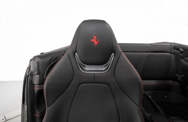 2020 Ferrari Portofino *1-OWNER* *BIG OPTION LIST* *MAGNERIDE* *VENTILATED SEATS* *CARBON STEERING WHEEL+LEDs* *FORGED WHEELS* San Diego CA