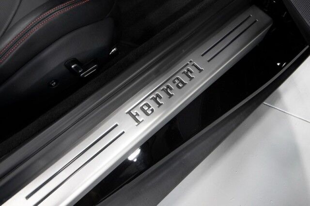 2020 Ferrari Portofino *1-OWNER* *BIG OPTION LIST* *MAGNERIDE* *VENTILATED SEATS* *CARBON STEERING WHEEL+LEDs* *FORGED WHEELS* San Diego CA