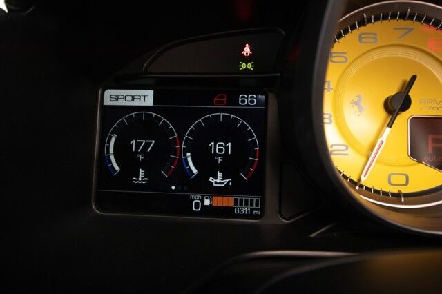 2020 Ferrari Portofino *ONLY 6300 MILES* *OVER $52,000 IN OPTIONS* *BLACK ON CREMA* San Diego CA