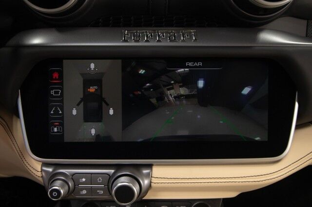 2020 Ferrari Portofino *ONLY 6300 MILES* *OVER $52,000 IN OPTIONS* *BLACK ON CREMA* San Diego CA