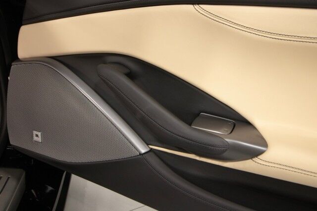 2020 Ferrari Portofino *ONLY 6300 MILES* *OVER $52,000 IN OPTIONS* *BLACK ON CREMA* San Diego CA