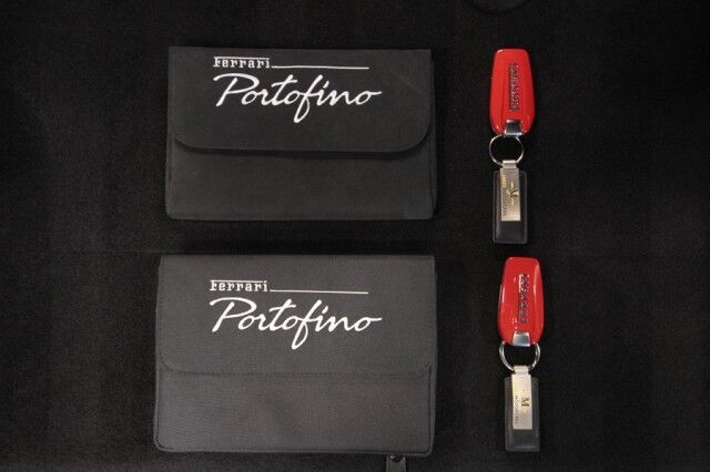 2020 Ferrari Portofino *ONLY 6300 MILES* *OVER $52,000 IN OPTIONS* *BLACK ON CREMA* San Diego CA