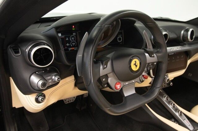 2020 Ferrari Portofino *ONLY 6300 MILES* *OVER $52,000 IN OPTIONS* *BLACK ON CREMA* San Diego CA