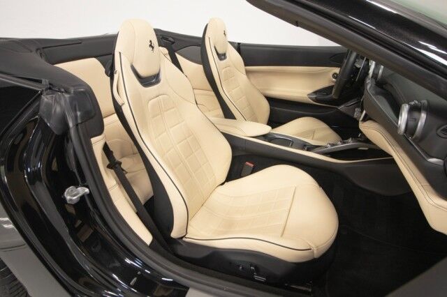 2020 Ferrari Portofino *ONLY 6300 MILES* *OVER $52,000 IN OPTIONS* *BLACK ON CREMA* San Diego CA