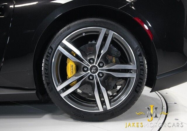 2020 Ferrari Portofino *ONLY 6300 MILES* *OVER $52,000 IN OPTIONS* *BLACK ON CREMA* San Diego CA