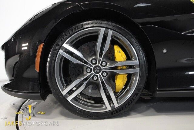 2020 Ferrari Portofino *ONLY 6300 MILES* *OVER $52,000 IN OPTIONS* *BLACK ON CREMA* San Diego CA