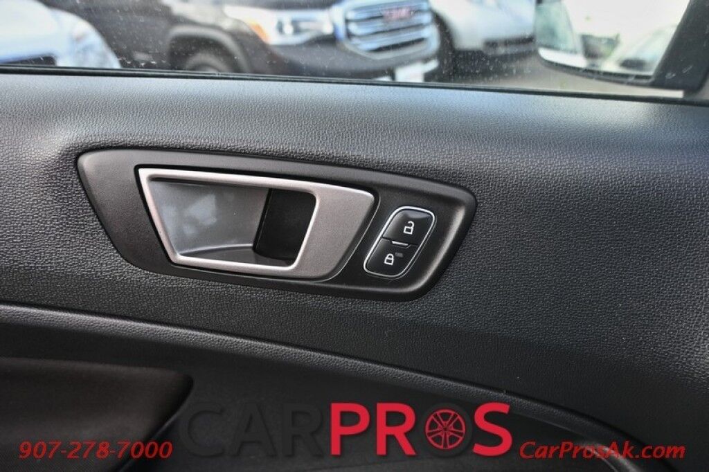 2020 Ford EcoSport SE - AWD - 2.0L 4 Cyl - Power & Heated Cloth Seats - Sunroof - Power Windows, Locks & Mirrors - Bluetooth - Apple CarPlay & Android Auto - Back Up Camera - Keyless Entry & Push To Start - Aluminum Wheels - 1 Owner - 29 MPG Anchorage AK