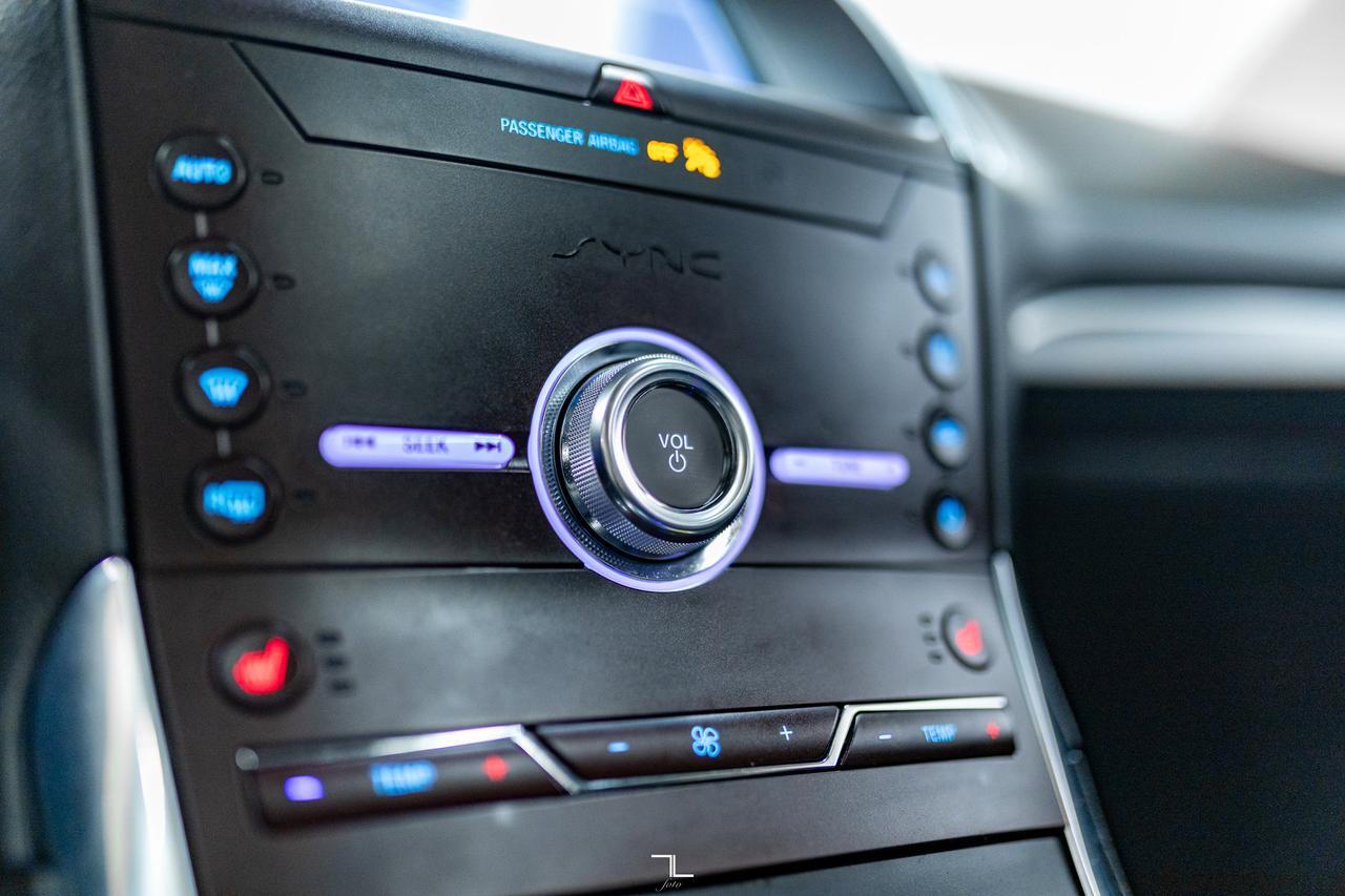 2020 Ford Edge AWD Titanium Leather Roof Nav BCam Red Deer AB