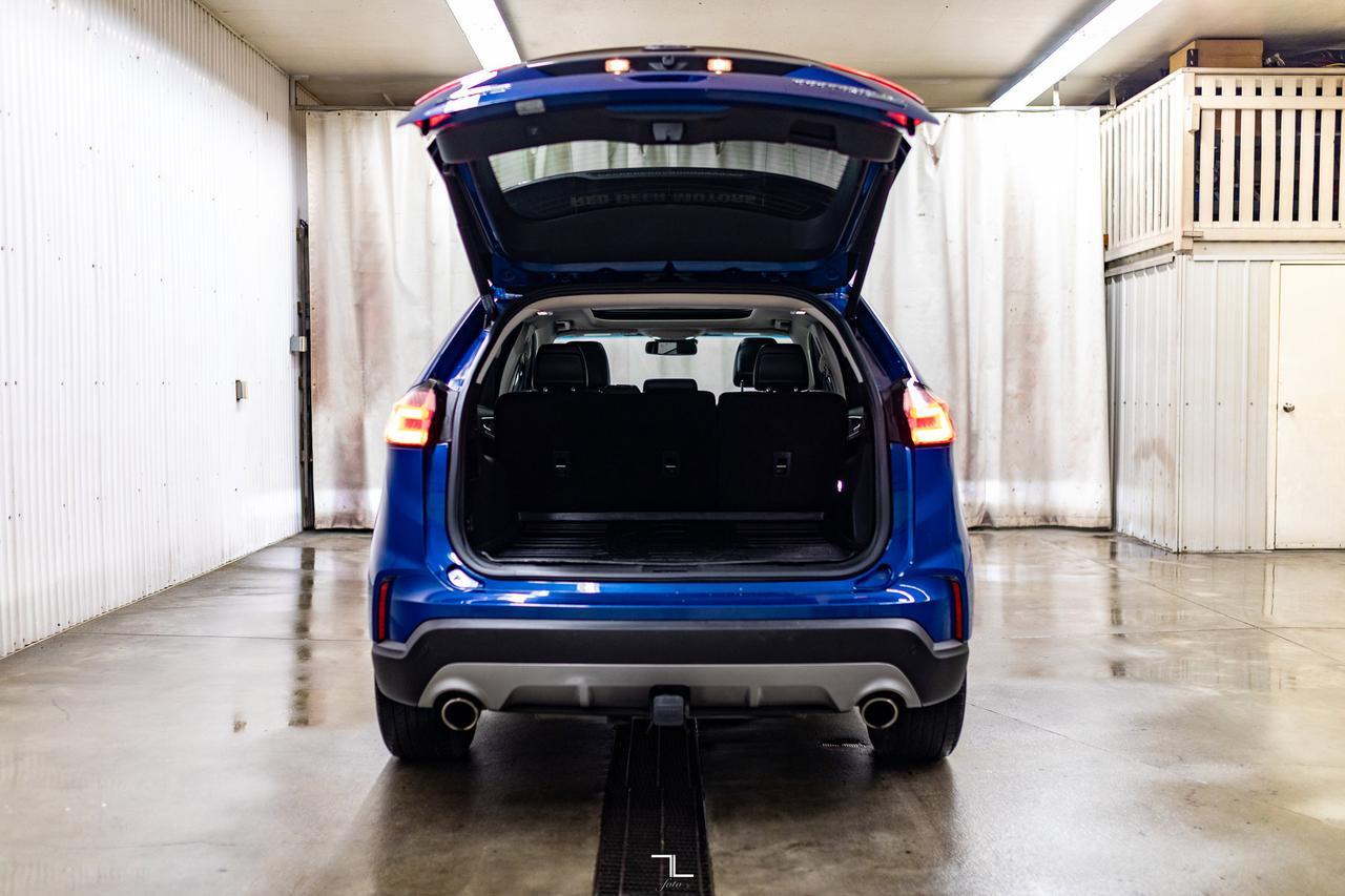 2020 Ford Edge AWD Titanium Leather Roof Nav BCam Red Deer AB