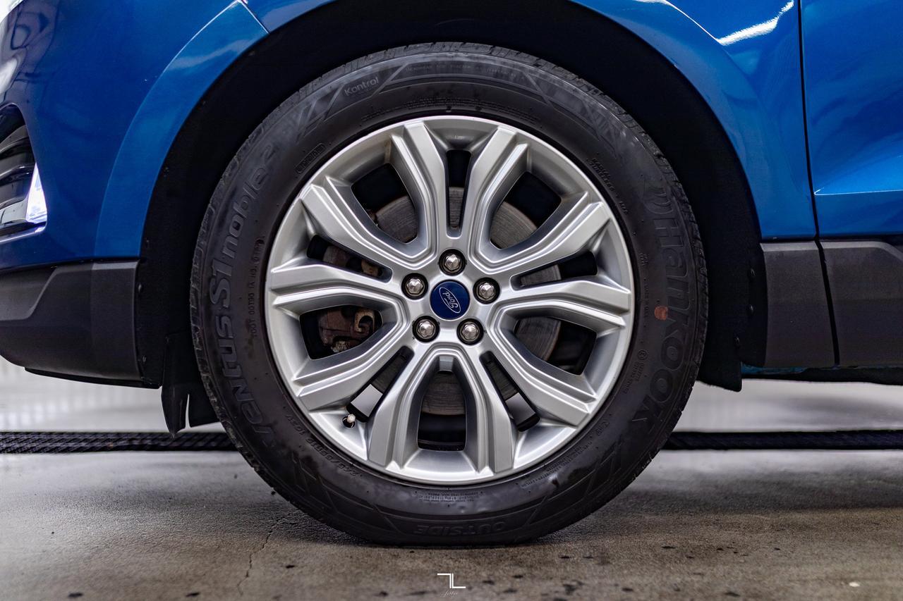 2020 Ford Edge AWD Titanium Leather Roof Nav BCam Red Deer AB