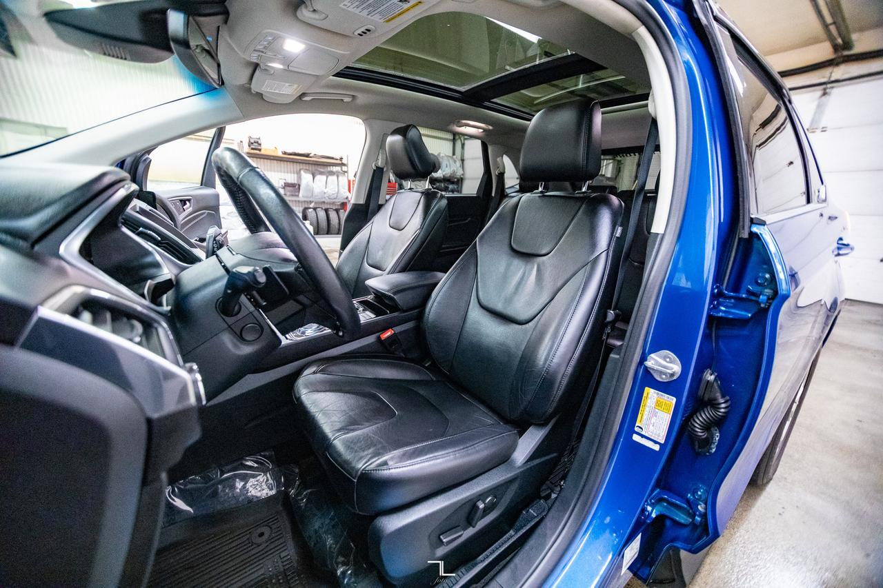 2020 Ford Edge AWD Titanium Leather Roof Nav BCam Red Deer AB