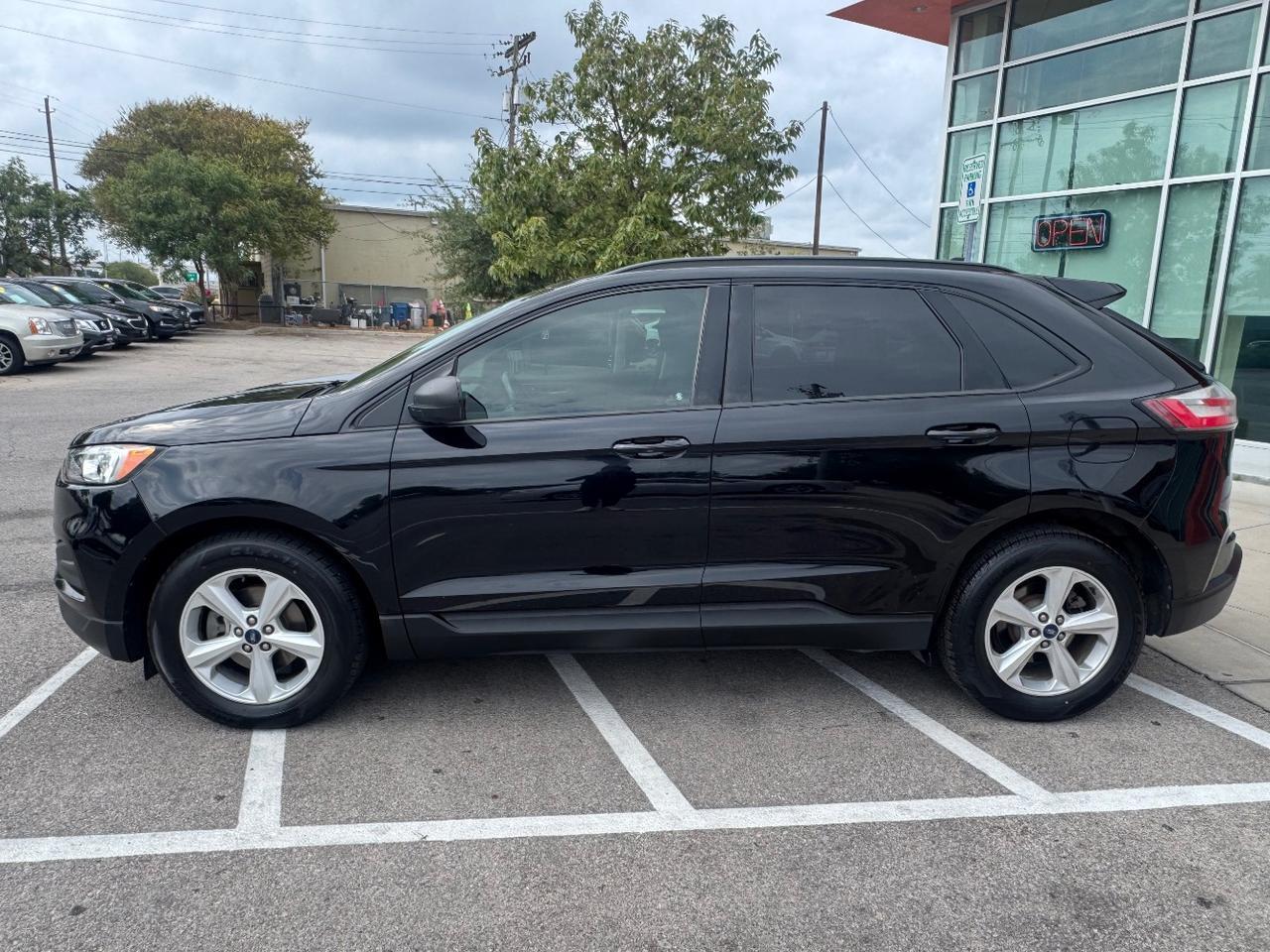 2020 Ford Edge SE