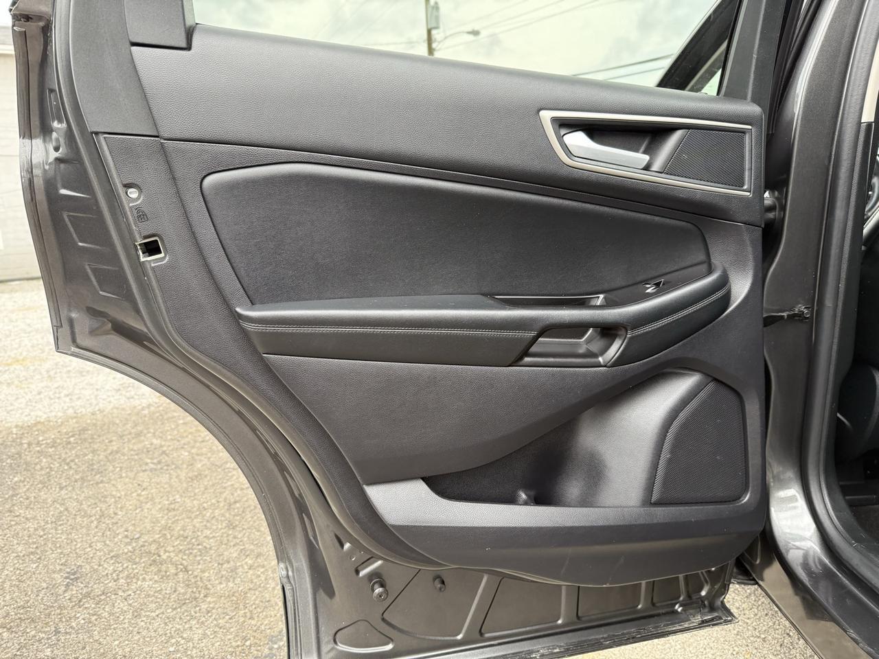 2020 Ford Edge SEL Crestwood KY