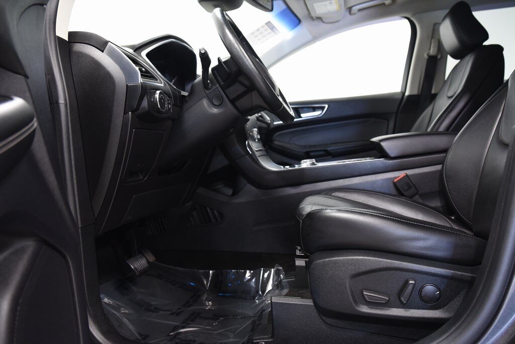 2020 Ford Edge Titanium Akron
