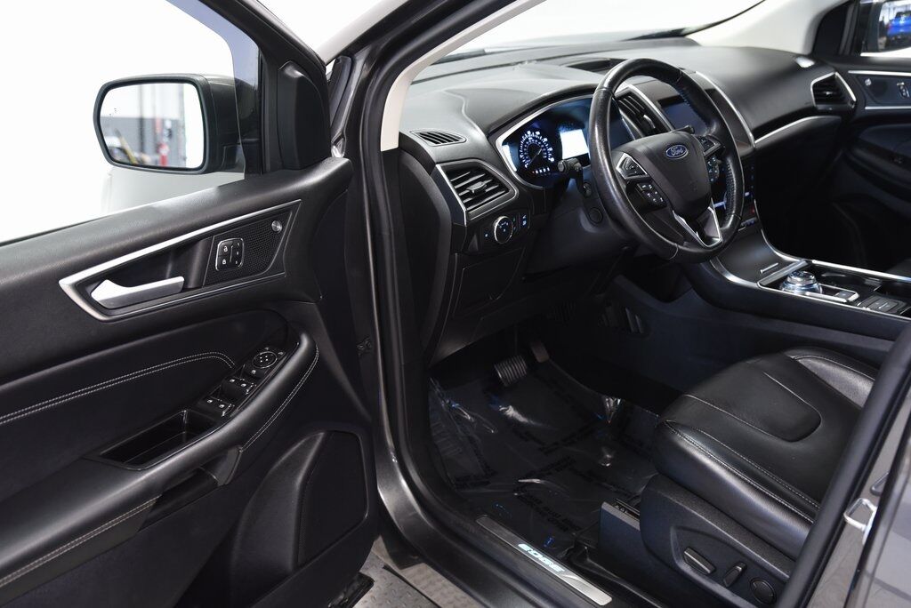 2020 Ford Edge Titanium Akron