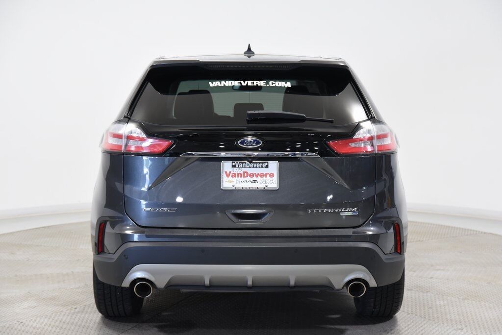 2020 Ford Edge Titanium Akron