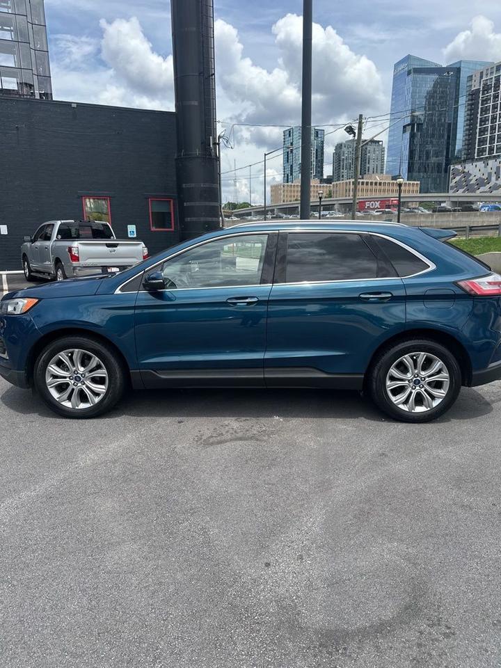 2020 Ford Edge Titanium