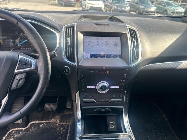 2020 Ford Edge Titanium Cleveland OH