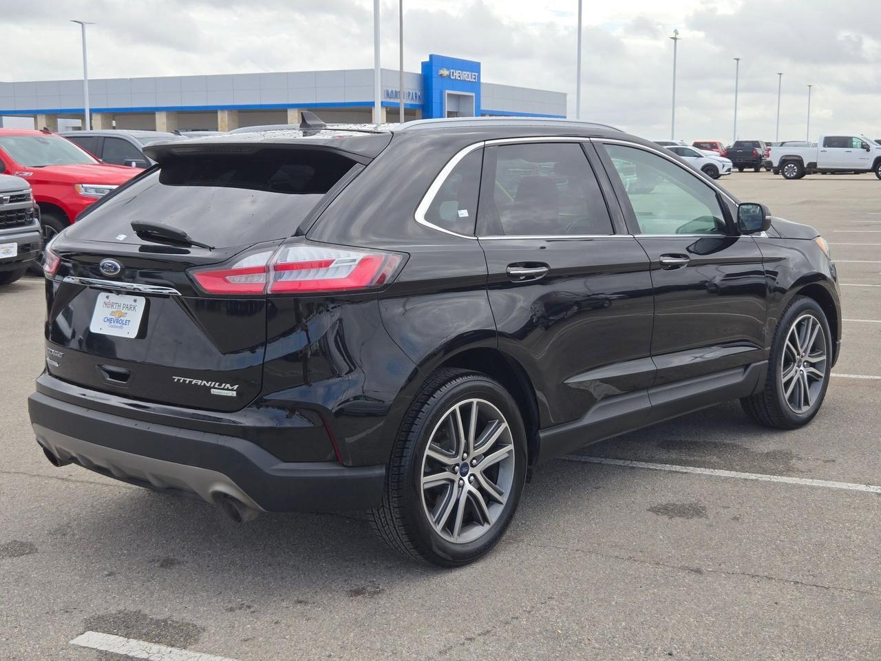 2020 Ford Edge Titanium