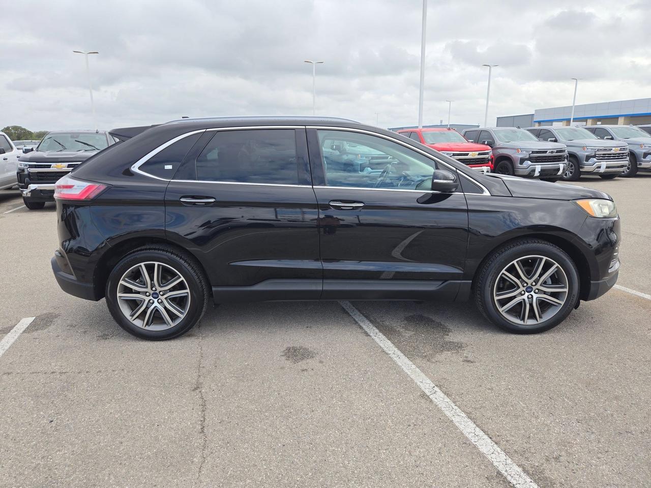 2020 Ford Edge Titanium