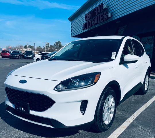 2020 Ford Escape - SAR SE