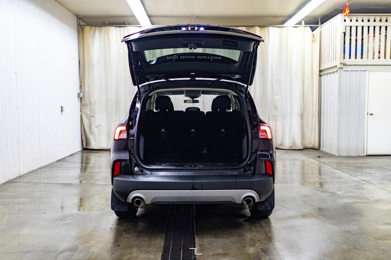 2020 Ford Escape AWD SE BCam Red Deer AB