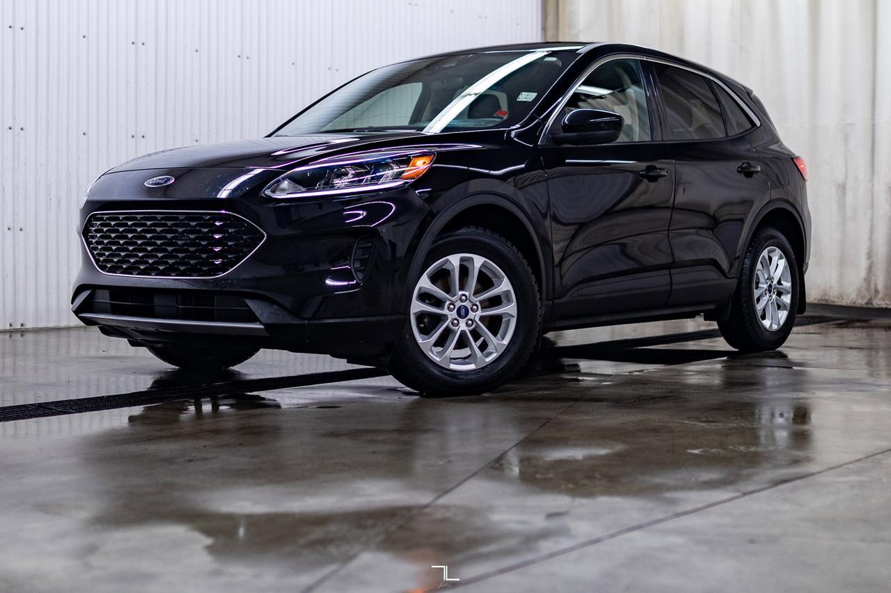 2020 Ford Escape AWD SE BCam Red Deer AB