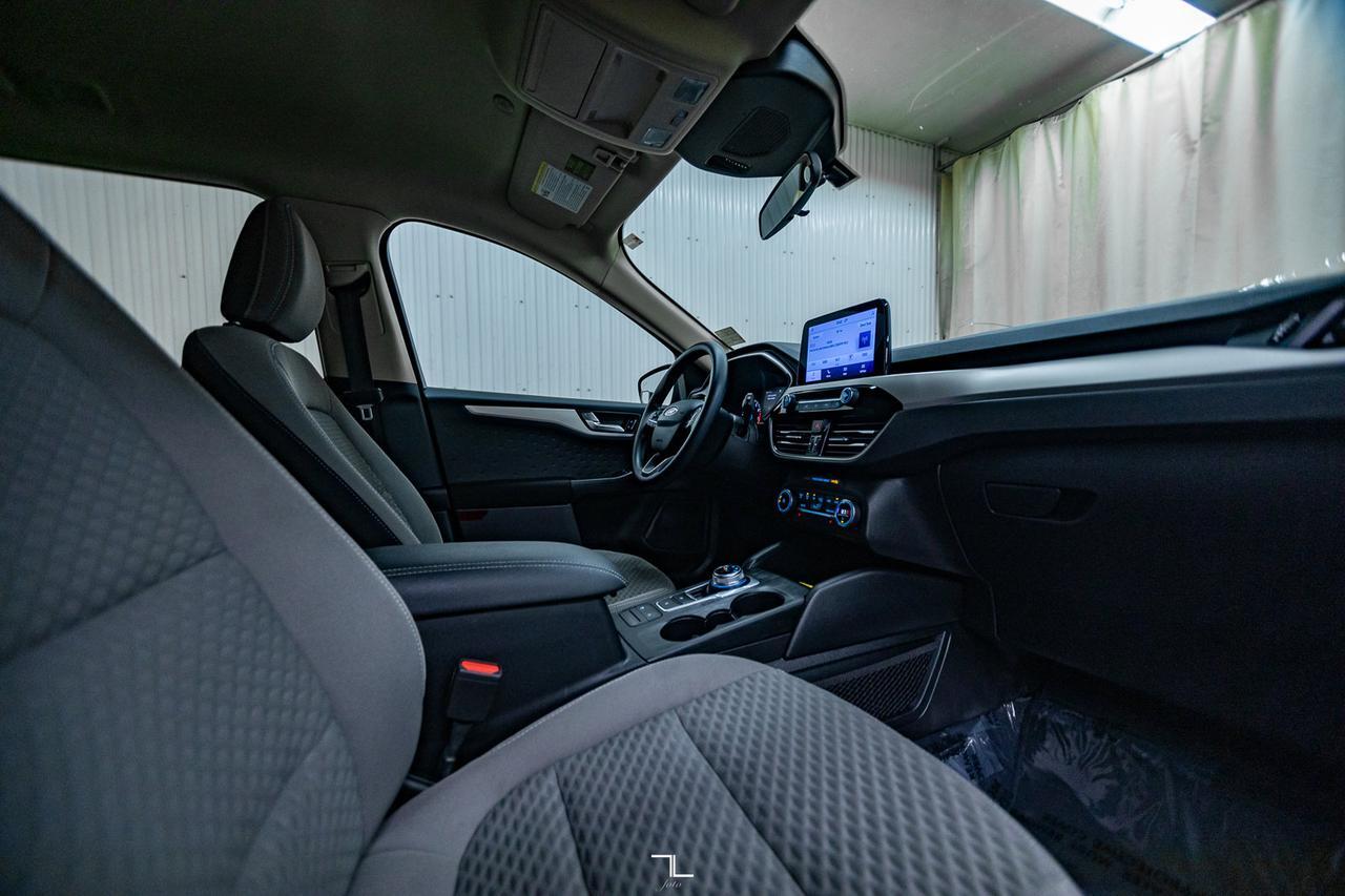 2020 Ford Escape AWD SE BCam Red Deer AB