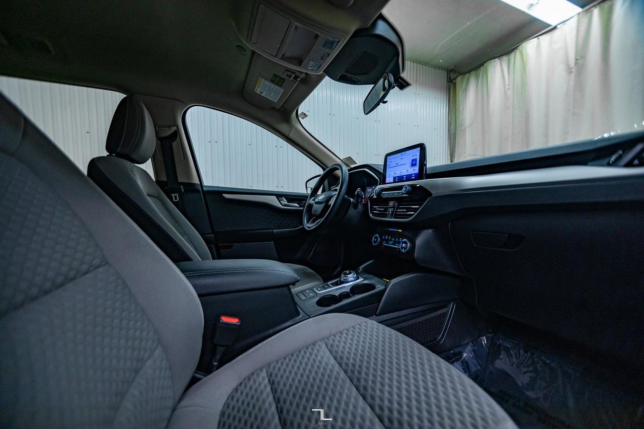 2020 Ford Escape AWD SE BCam Red Deer AB